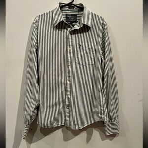 Abercrombie and Fitch Men’s XL Muscle Button Down Shirt Green and White Stripes